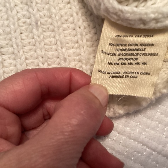 Moth (Anthropologie) Sweater, Cream, Yak blend, Size Medium - Picture 5 of 8
